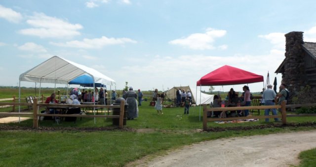 inthebackyardofthecraggcabinsaturdayourvisitorslearnedalotaboutprairielivinginthe1800s.jpg